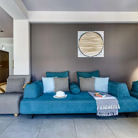 Breeze Apartment